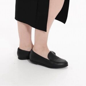 Wydr Studio Blake Flat Loafers Black Leather Flats Women’s Size 9 slip on shoes